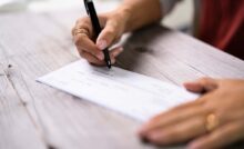 Cosa succede nel momento in cui un assegno è scoperto